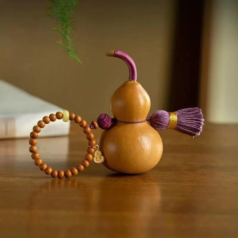 

Natural Hand Twisted Cultural Play Gourd Hand in Hand Hand in Hand Creative Bag Hanging Decoration Gift Crafts New Style сливовый