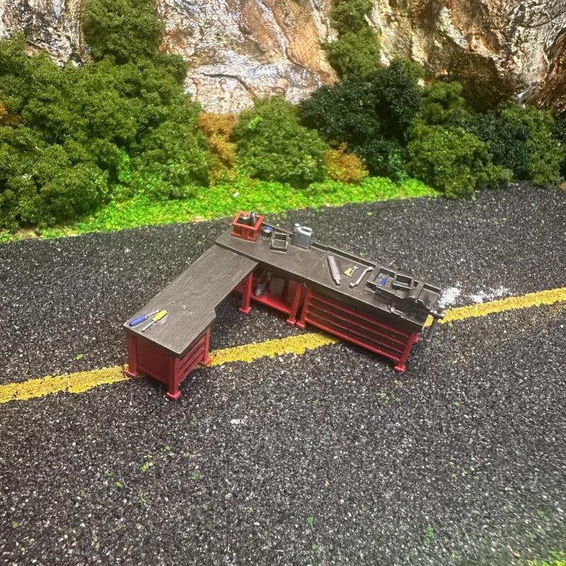 1/64 Model stołu warsztatowego do majsterkowania, scena garażowa, warsztat, rekwizyt do ekspozycji, scena stołu piaskowego, ozdoby, kolekcja, prezenty
