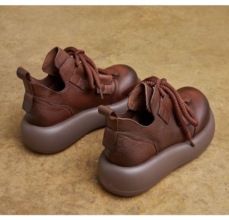 Stylish Handmade Leather Retro Women's Thick-Soled Ankle Boots - Lace-Up Round-Toe Martin Boots for Autumn and Winter.