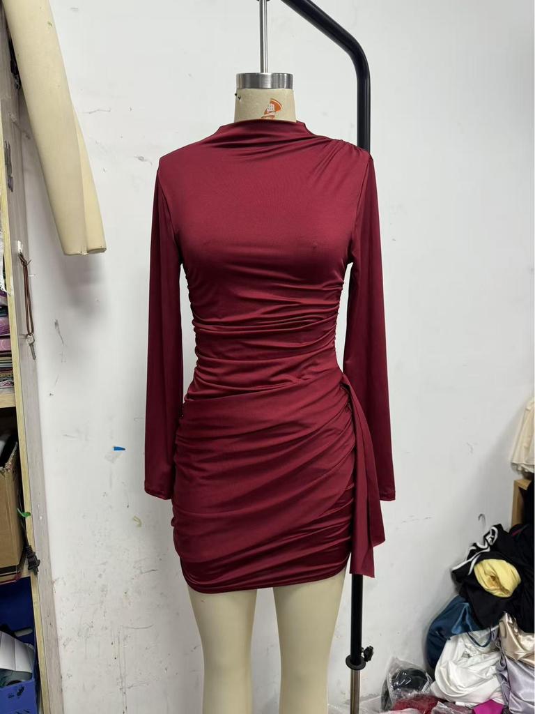 2026 Women's Autumn/Winter Solid Color Slimming Dress with Sashes and Long Sleeves