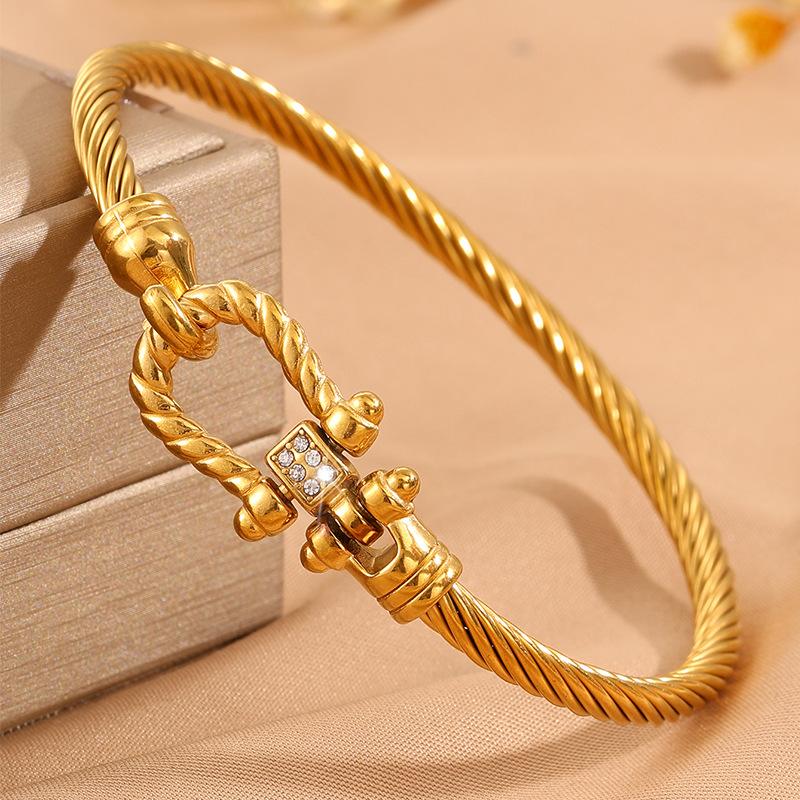 New Style Horseshoe Hook Twist Fashion Modern Simple Style Light Luxury Versatile Bracelet One Size(16-22CM)