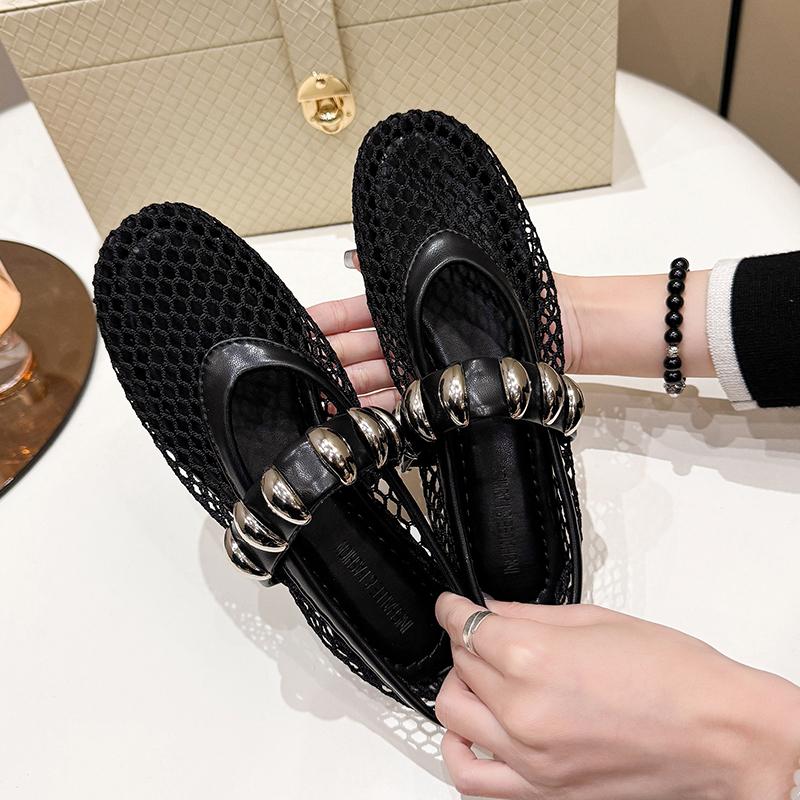 Fashion The 2025 Summer New Style of Perforated Breathable Toe Sandals and Flat Fishing Net Shoes for Women with Mesh Surface