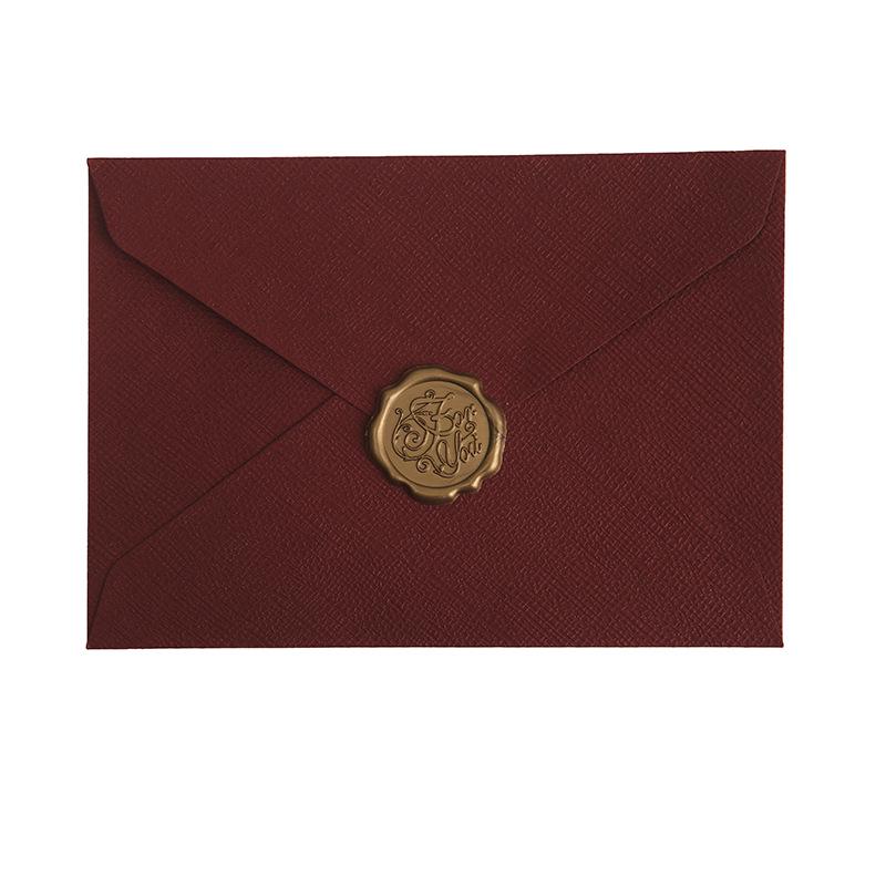 Retro Linen Texture Love Letter Set: Western Style Triangular Envelopes with Specialty Storage