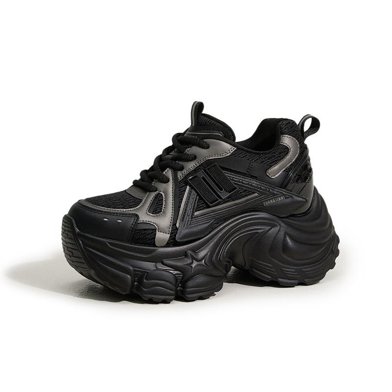 

Платформенные кроссовки «папины кроссовки» женские 2025 осень и зима новые универсальные дышащие сетчатые туфли с внутренней высотой подъема женские туфли повседневные спортивные туфли 39 черный серый