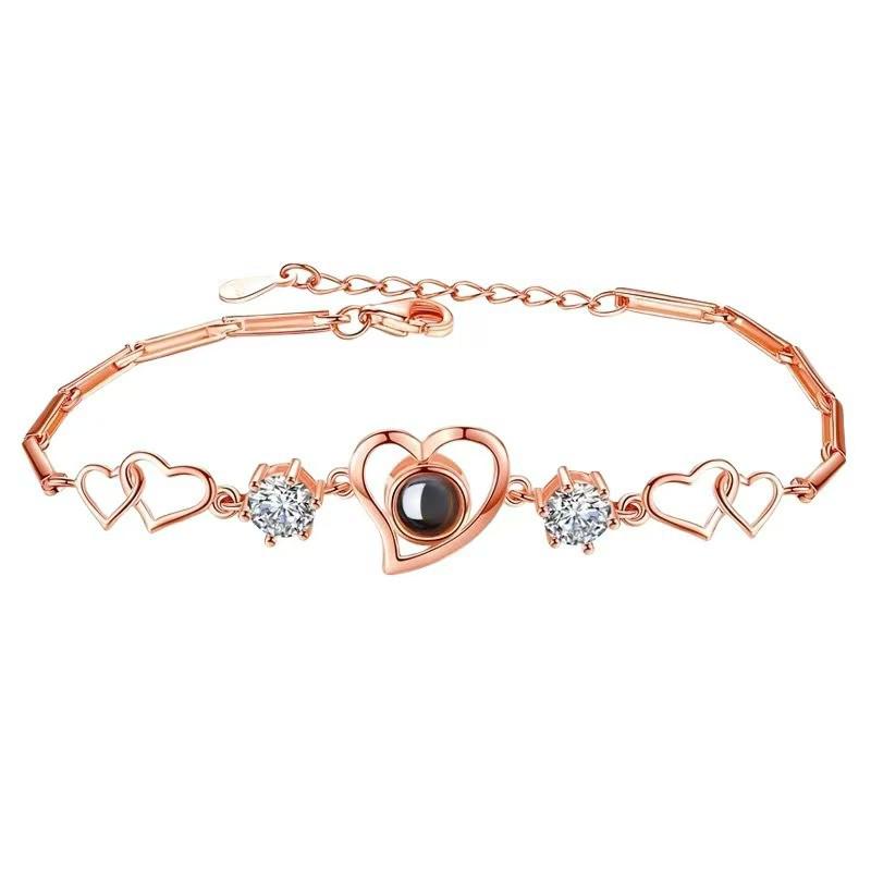 Bracciale a Forma di Cuore con Proiezione 'Ti Amo' in 100 Lingue per Donna - Foto e Testo Personalizzabili