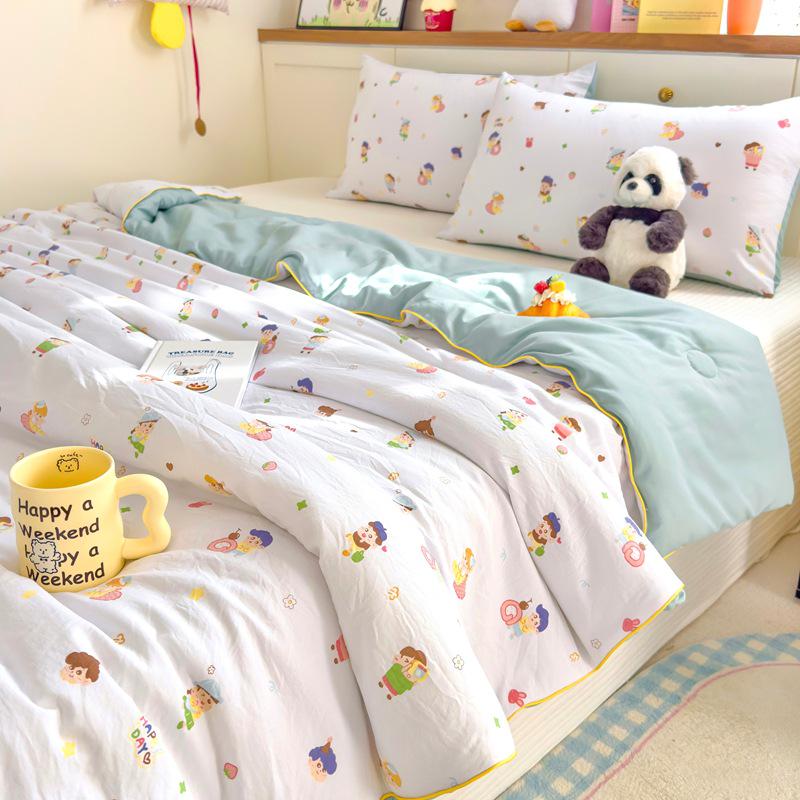Class A Soy Fiber Double-Layer Summer Quilt with Cartoon Print - Air Conditioning Comfort Quilt, Thin & Lightweight