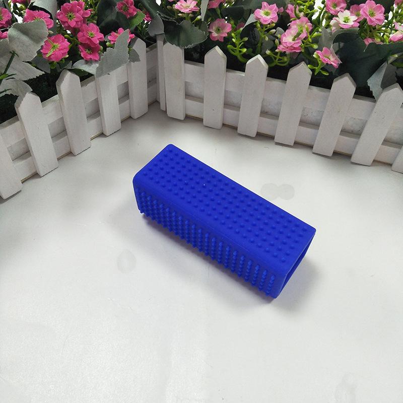 

Silicone Pet Hair Remover Multi-Functional Brush & Scraper Single OPP Bag королевский синий