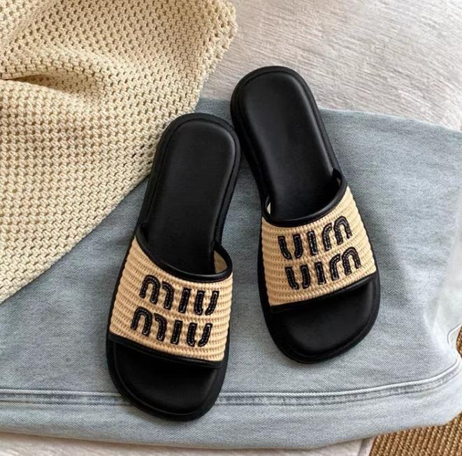 

QSDD Midsummer Evening Wind Amiu Family Holiday Letter Woven Flat Bottom Beach Leisure One-word Drag Women s Shoes Sandals Outside Wear 41 чёрный
