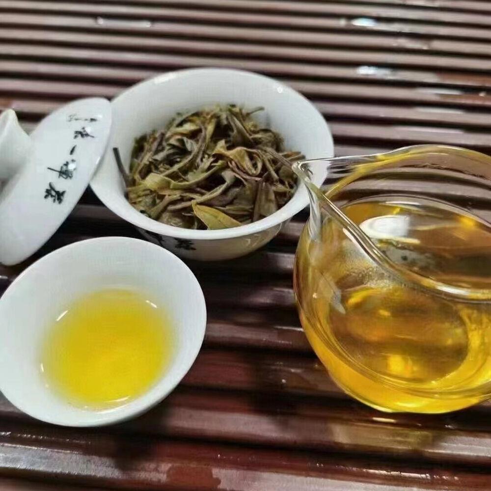 357g Yunnan Old Raw Pu'er Cake Tea 2014 Yiwu Wild Pu-erh Tea Cake Puerh Raw Tea