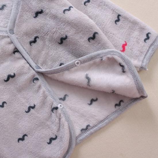 طقم ملابس بيجامة دافئة مكون من قطعتين من المخمل المرجاني للخريف والشتاء