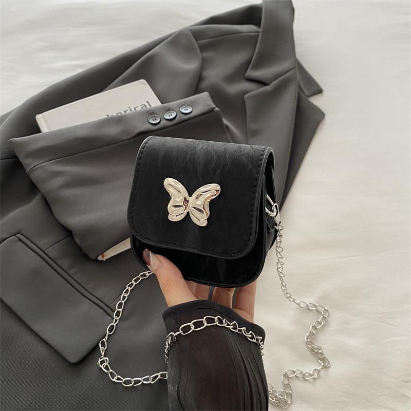 Stylish Mini Chain Shoulder Bag 2024 Fashionable Chic Design For Daily Use In Black Silver And Pink