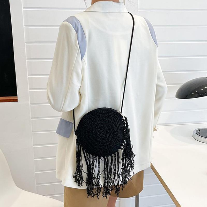 Yogodlns Fashion Round Hand-woven Woman Shoulder Bag Summer Travel Shopping Straw Beach Bags Tassels Female Small Messenger Bag