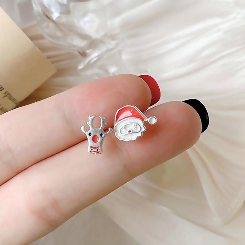 Asymmetrische Weihnachtsmann- und Rentier-Ohrstecker - Koreanischer Stil Weihnachtsgeschenk