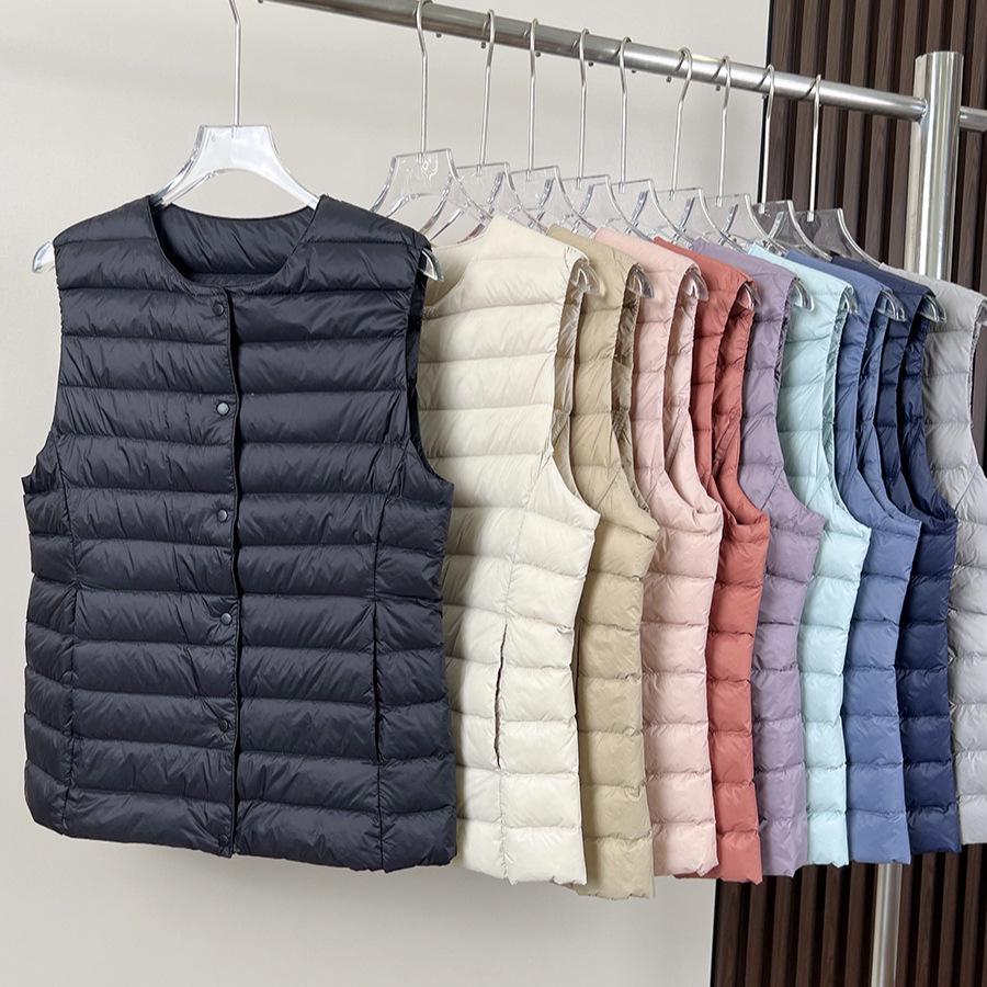 

Women s Lightweight Down Vest - Sleeveless Warm Convertible Layering Outerwear M