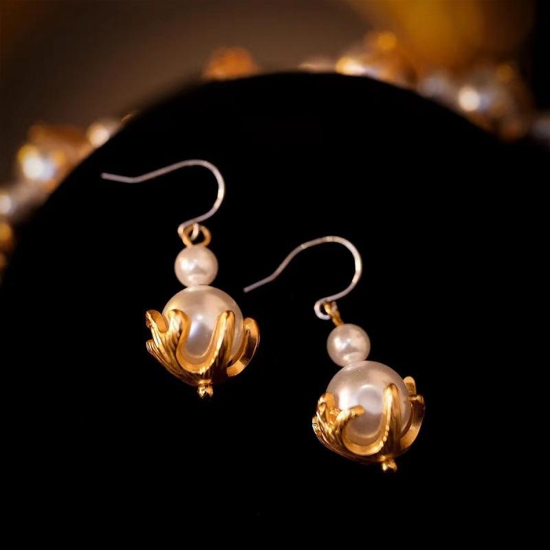 Барочный жемчуг Комплект-заявление Ожерелье Многослойный браслет Серьги Возвышенный Минималистичный Набор украшений для женщин