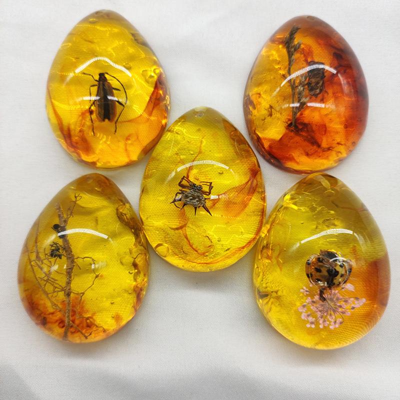 Random 1Pc Insects Amber Gemstone Scorpion Natural Mineral Home Decor Insects Amber Gemstone Diy Hand Crafts Gift