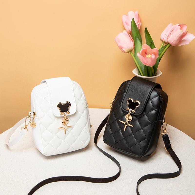 Rhombus messenger bag mobile phone bag hand new fashion shoulder bag bag bag