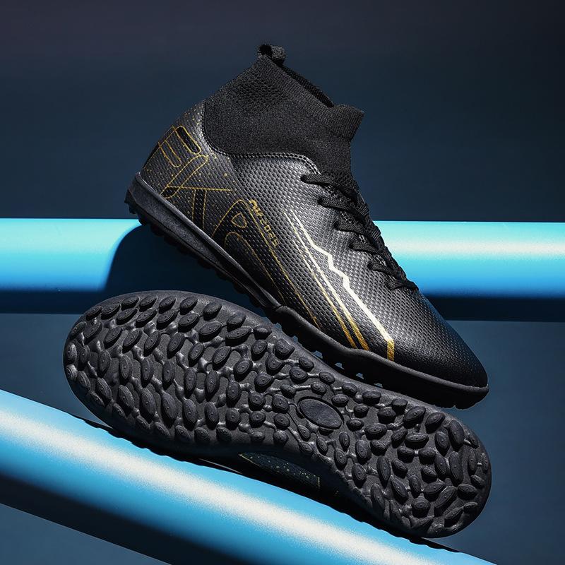 

Новые футбольные бутсы мужские и женские длинные шипы сломанные шипы профессиональные тренировочные искусственная трава нескользящие кроссовки спортивная обувь 46