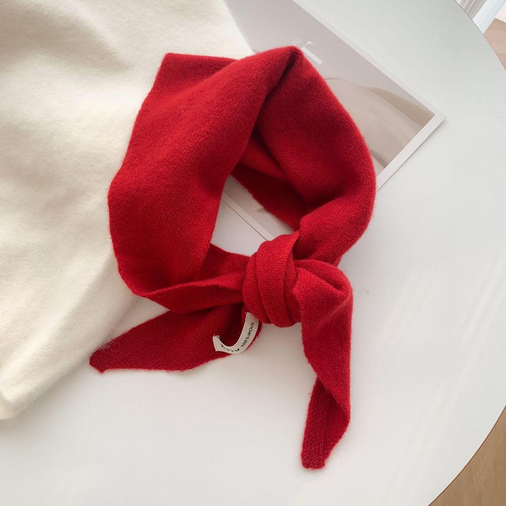 Women's Wool Knit Triangle Shawl Scarf - Versatile, Warm for Autumn & Winter