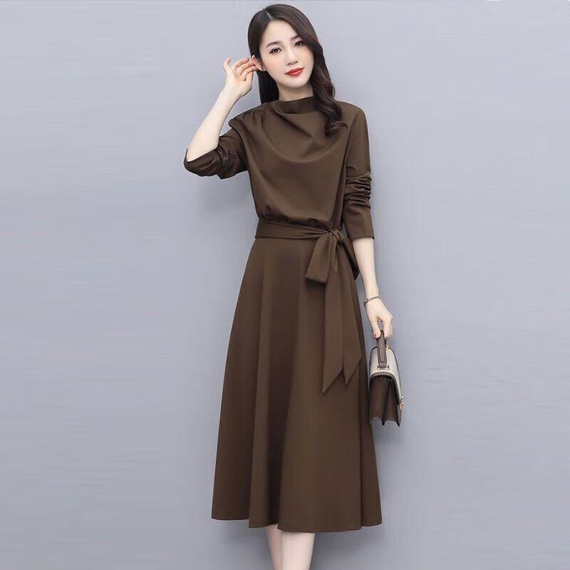 La Chapelle Women s Long-Sleeve A-Line Dress XL