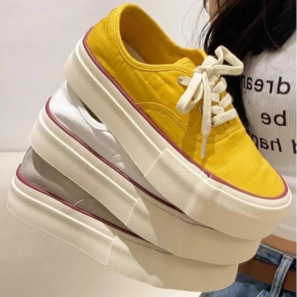 Spot version~ 2025 new thick-soled small man height increase breathable linen canvas shoes old money wind casual board shoes women