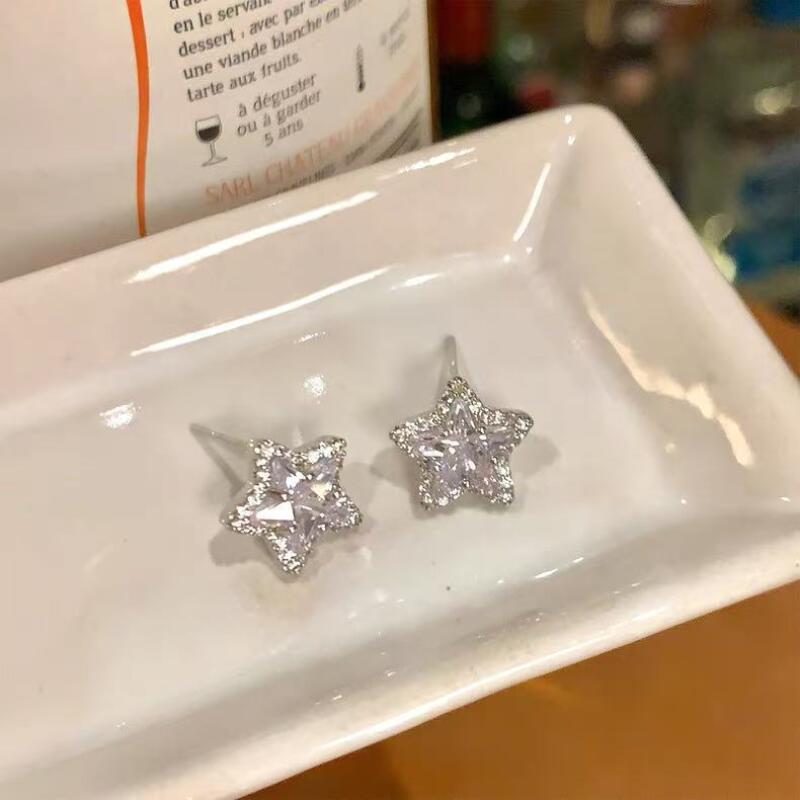 Sparkling Zircon Five-Pointed Star Earrings for Women Girls Fashion Elegant Exquisit Stud Earrings Wedding Jewelry Accessories