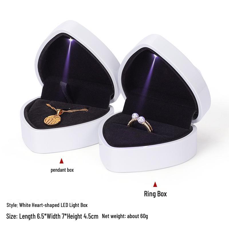 

Светящаяся шкатулка для драгоценностей в форме сердца: Высококлассная витрина для помолвочного кольца и светящегося ожерелья