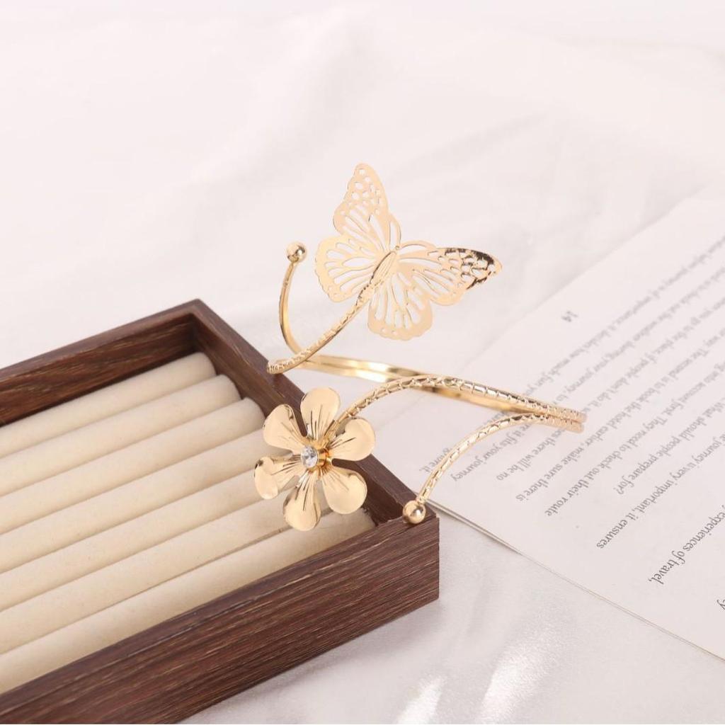 Europejsko-Amerykańska Nieregularna Kwiatowo-Motylowa Bransoletka na Ramię