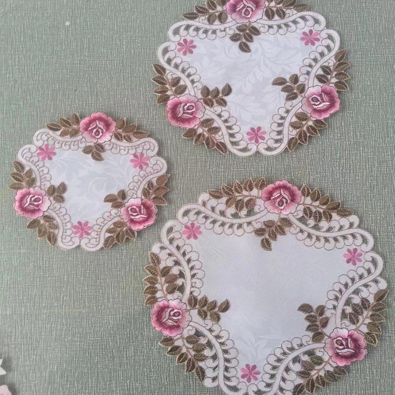 

Популярная вышитая роза салфетка для стола салфетка для свадебной рождественской вечеринки кухонная салфетка украшение стола и аксессуары round 15cm