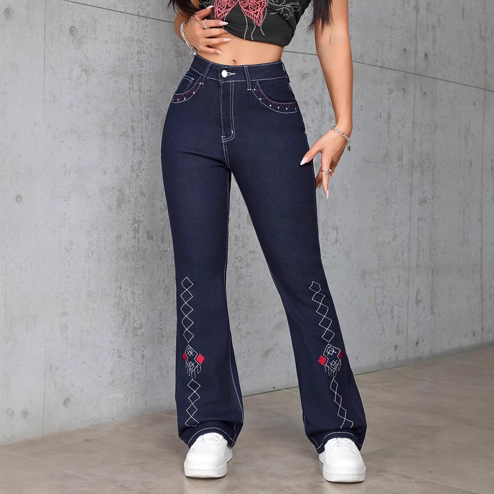 2026 Women s Ethnic Embroidered Floral Straight-Leg Flare Jeans Medium