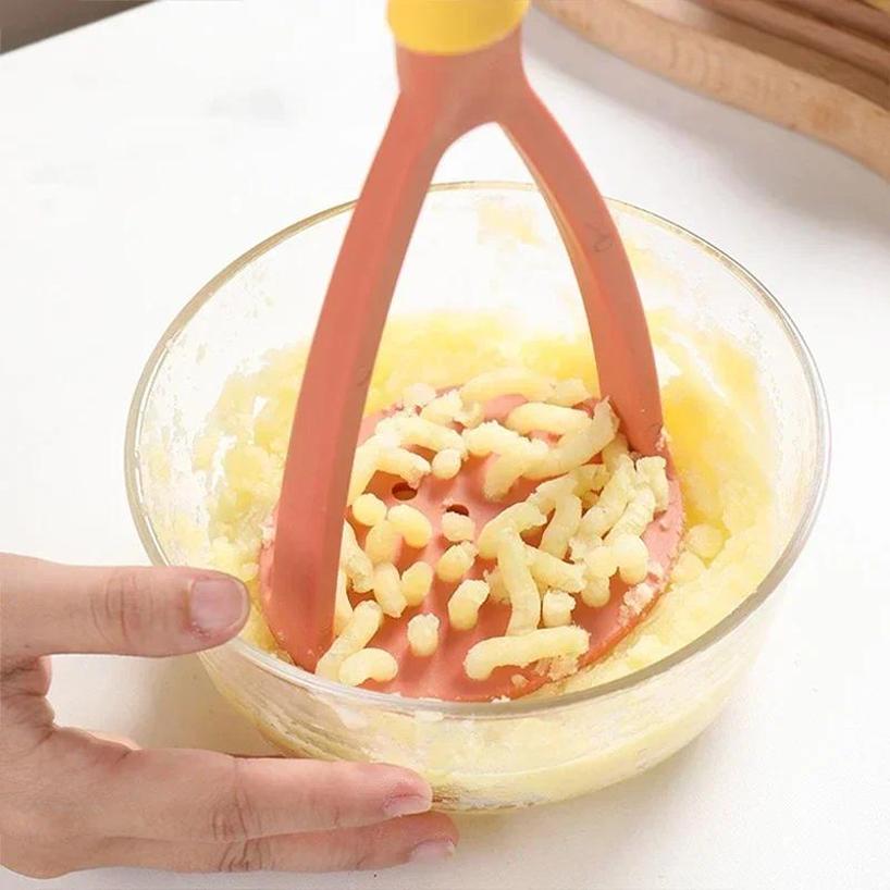 1 Pcs Pressed Potato Masher Puree Juice Maker Plastic Potato Tomato Pusher Smooth Mashed Potatoes Crusher Fruit Kitchen Tools