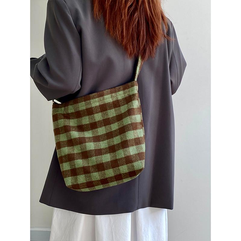 Ielgy Female Bag Autumn Winter Retro Woolen Plaid Cloth Bag Lightweight One-Shoulder Cross-Body
