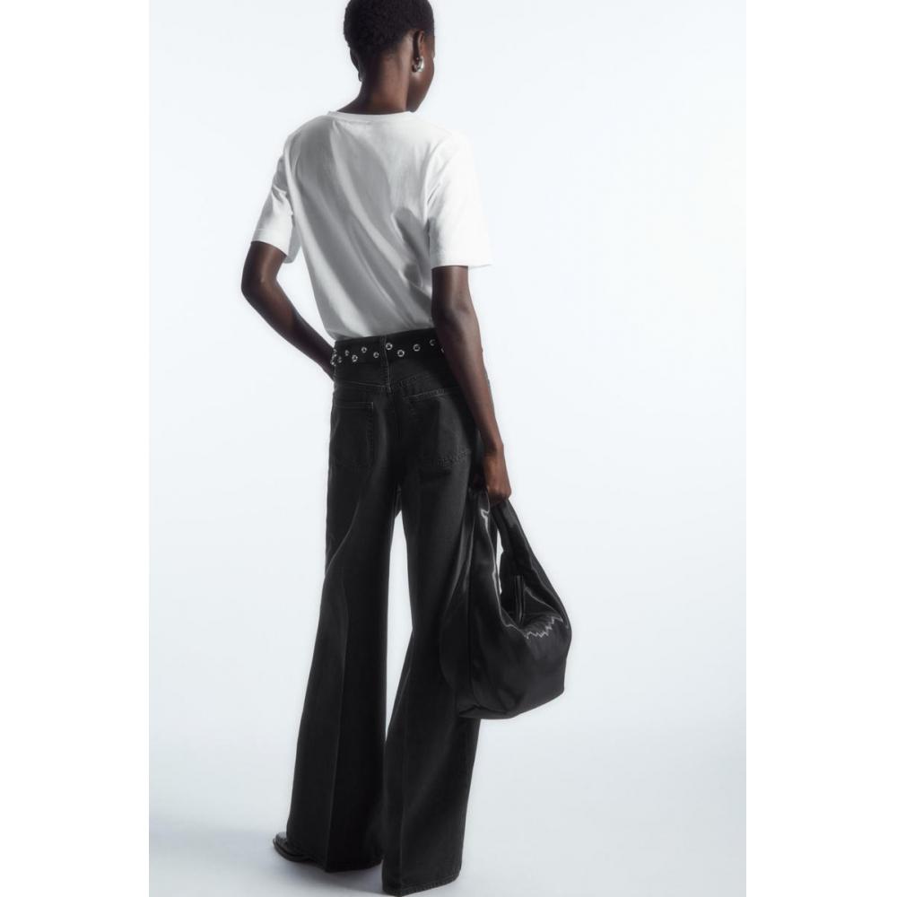 

COS Japan футболка с v-образным вырезом