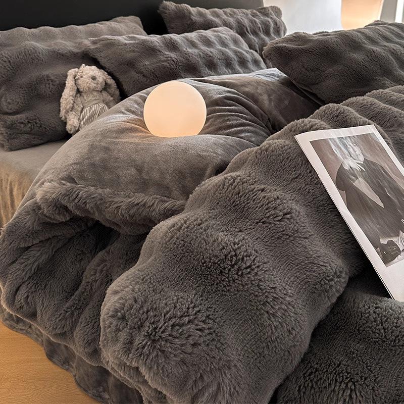 2025 Winter Coral Velvet Bedding Set: Plush Imitation Rabbit Fur Duvet, Fitted Sheet, Bed Sheet, Thickened for Warmth