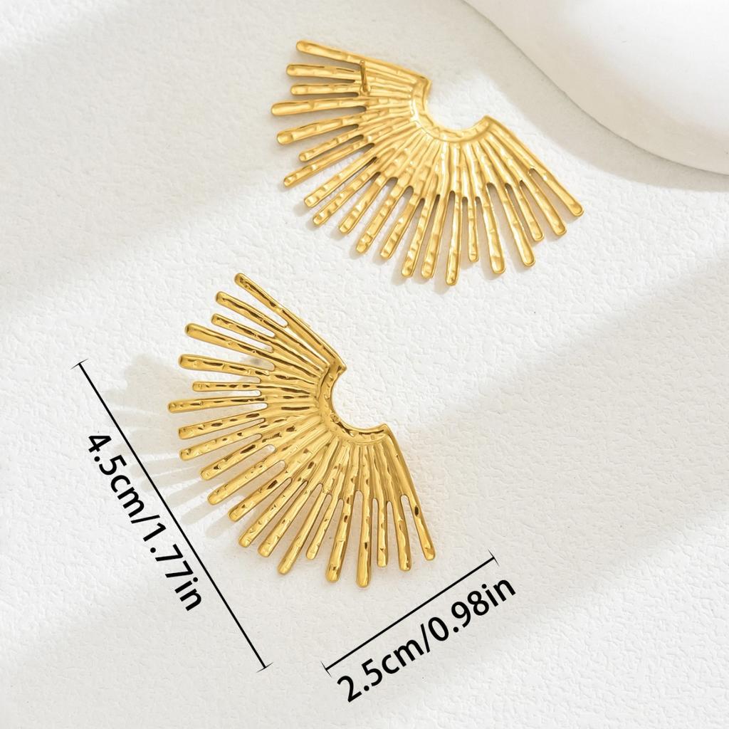 Light Luxury Fashion Women's Stud Earrings Personalized Fan-shaped Exaggerated Design Earrings 18K Electroplating Premium Earrings