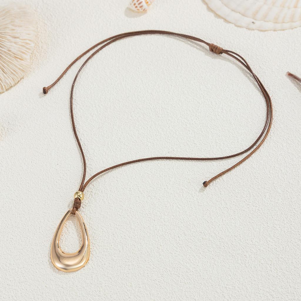 Ingemark Vintage Creative Irregular Hollow Geometry Pendant Choker Necklace for Women Trendy Metal Wax Thread Chain Neck Jewelry