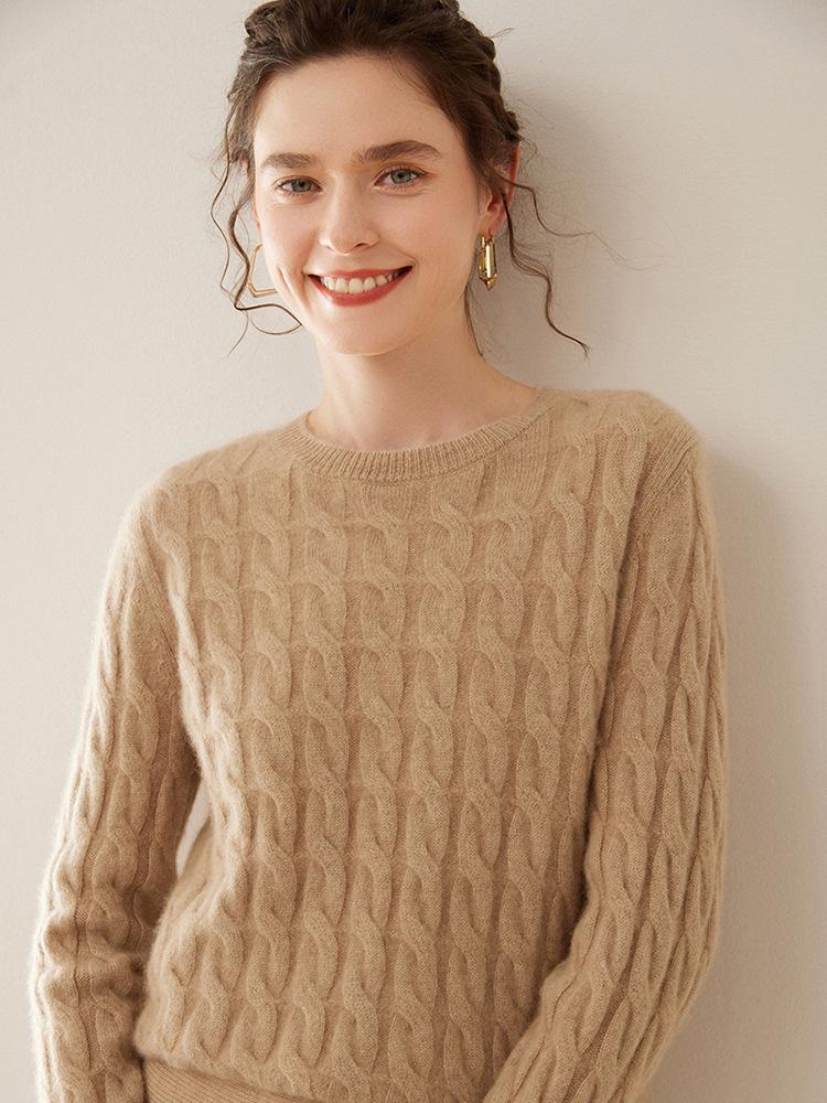 Women's Retro Cable Knit Cashmere Pullover - Soft, Skin-Friendly, Long-Sleeved, Round Neck Base Layer.