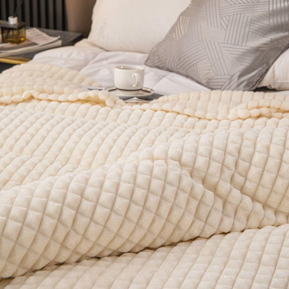 Comfortable Flannel Blanket Thickened Office Nap Blanket Bed Suppiles Sofa Plush Blanket  Winter