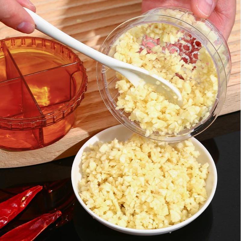Kitchen Multifunctional Garlic Crusher Manual Garlic Press Roll Crusher Chopper Home Appliance Kitchen Gadgets Accessories