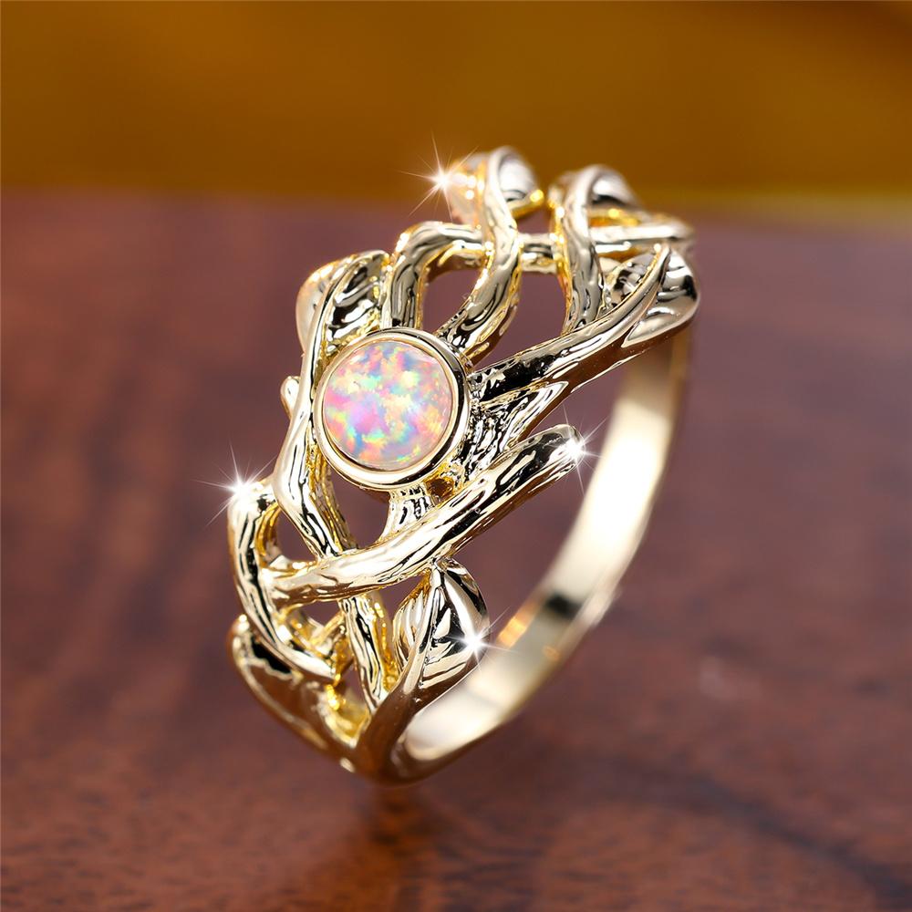 Süßer Damen Weißer Feueropal Stein Blattring Vintage Goldfarbe Hochzeits Schmuck Für Frauen