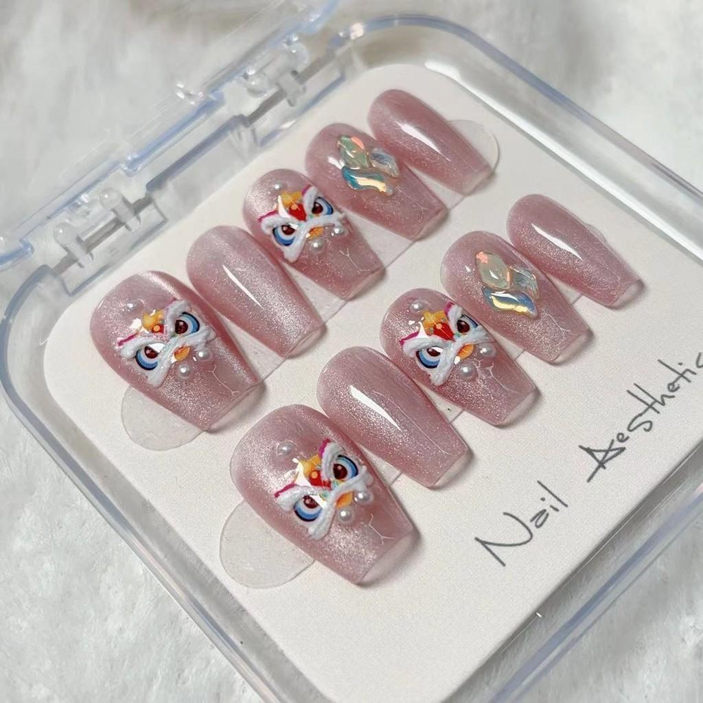 Handmade Exquisite Lion Nail Art National Style Handcrafted Decoration Nail
