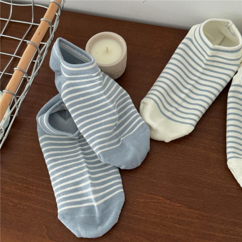 Female Summer Stripe Simple Socks Do Not Fall with Boneless Sweat Absorption Breathable Small Fresh Socks