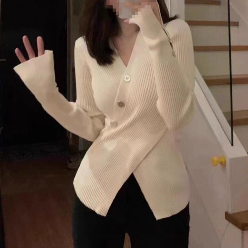 

Новый вязаный свитер знаменитости женский внутренний одежда ласточкин хвост приталенный и тонкий модный дизайн нишевый топ с длинным рукавом футболка-поддева One size бежевый