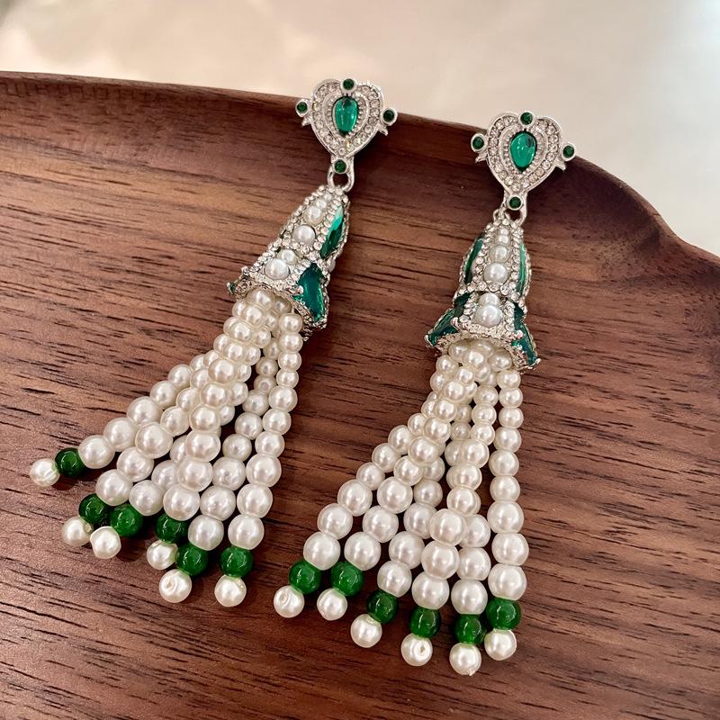 Smaragd Französisch Retro Diamant Perlen Ohrring Set mit Exquisite Perlenarmband