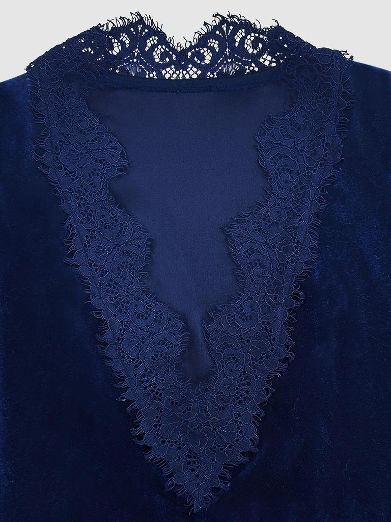 Retro Lace Velvet Deep V-Neck Long Sleeve Dress with Waist-Cinching and Hip-Hugging Skirt