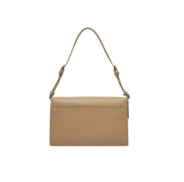 Сумка Calvin Klein Calvin Klein Ck Elongated Shoulder Bag K60K612807 бежевый