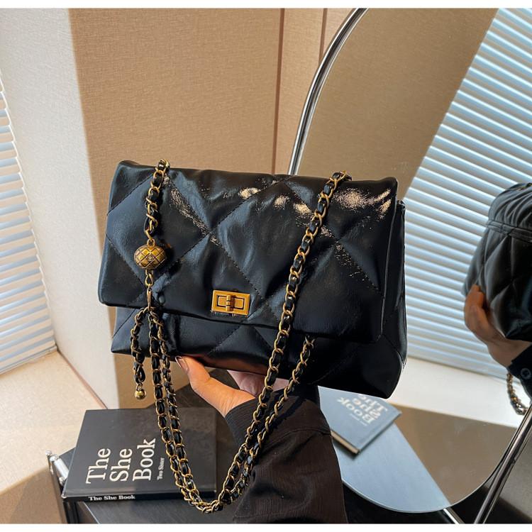 IELGY Large-Capacity All-Match Diamond Chain Bag Ladies Shoulder Messenger Bag