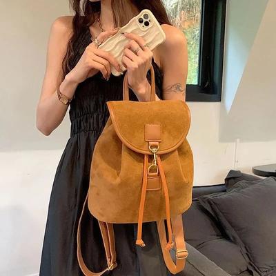 Sac à dos vintage en velours pour femmes 2024, sac à dos décontracté à la mode, sac seau portable tout-assorti, sac d'école pour filles, sac à main de grande capacité