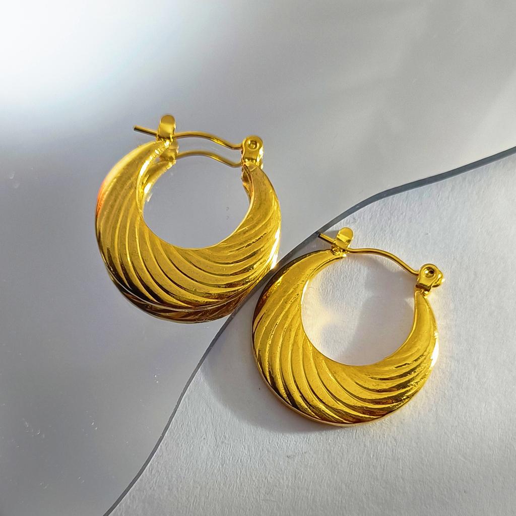 Premium Stainless Steel Simple Wind Versatile Oil Pressure Earrings 18K Real Gold Plating
