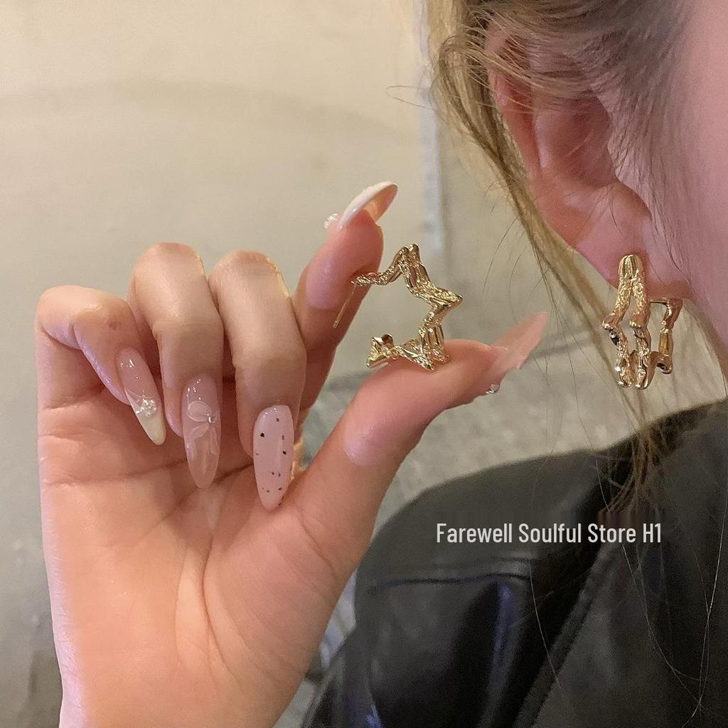 Bestselling 2024 Minimalist Metal Star Stud Earrings - Cold Style Hoops for Women